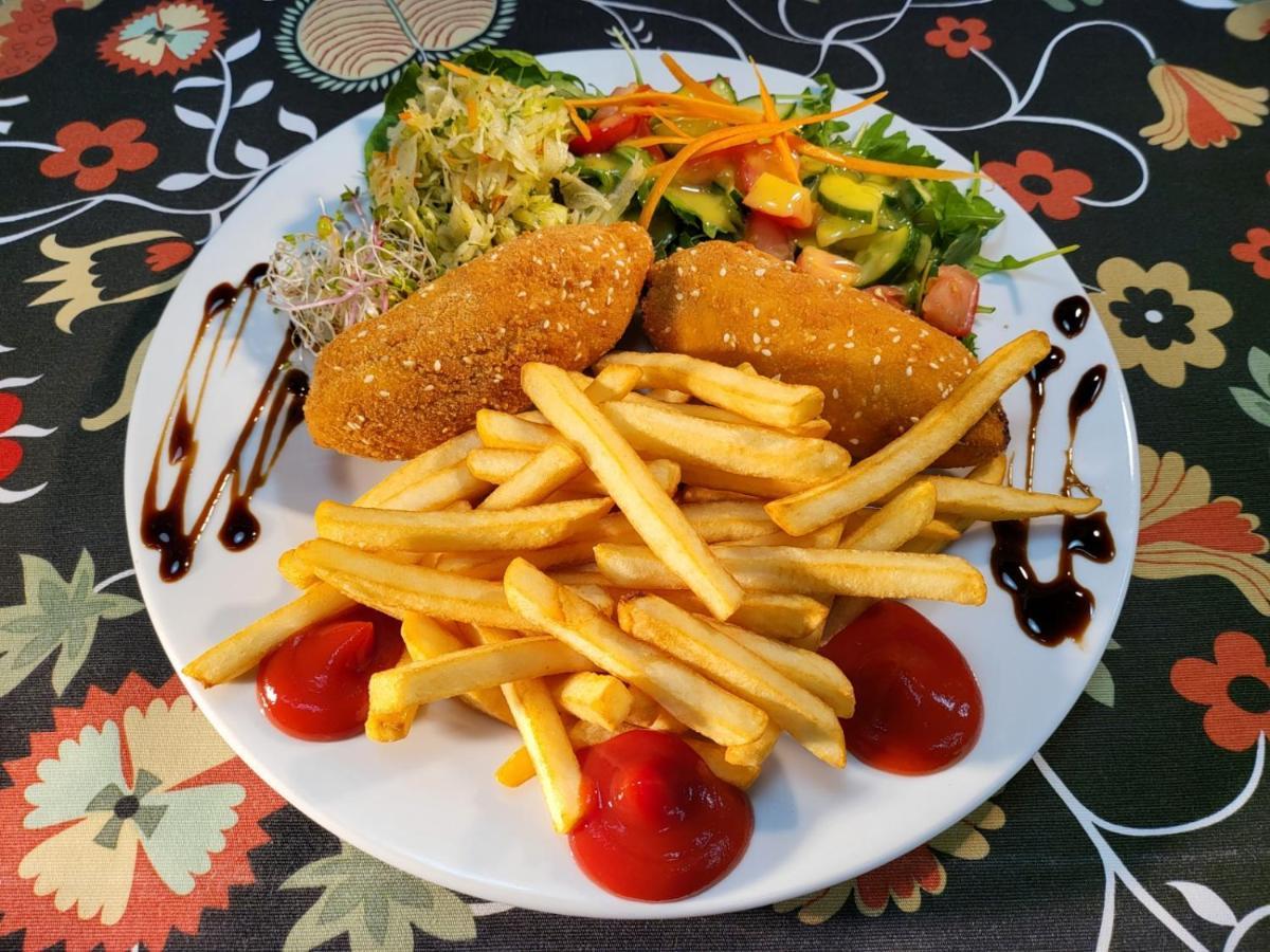 Zajazd Gniewko Mala Karczma 外观 照片